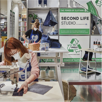 Second Life Studio for repairing clothes (Germany)